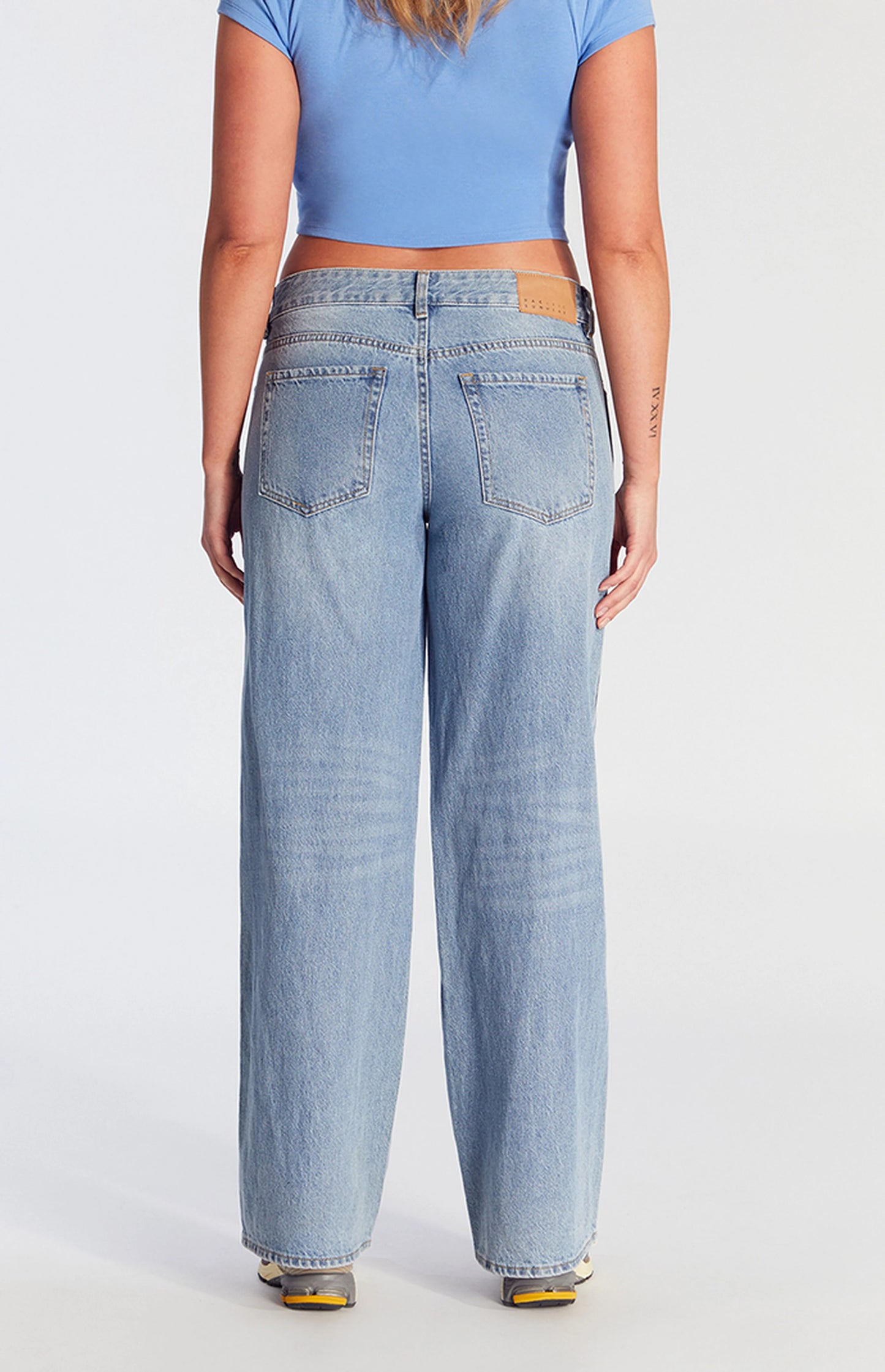 Casey Low Rise Baggy Jeans Astrid