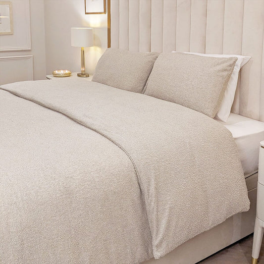 Keoni Greige Boucle Duvet Cover Set
