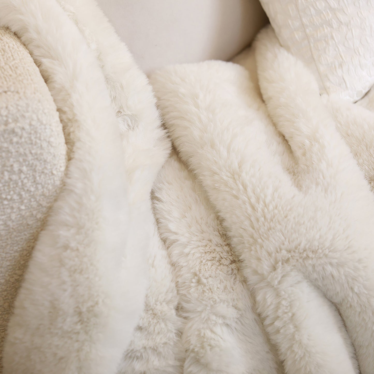 Lili Extra Thick Faux Fur Cream Throw
